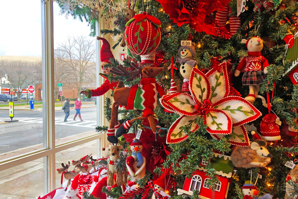 Katie’s-Kreations-Owego-Ornaments