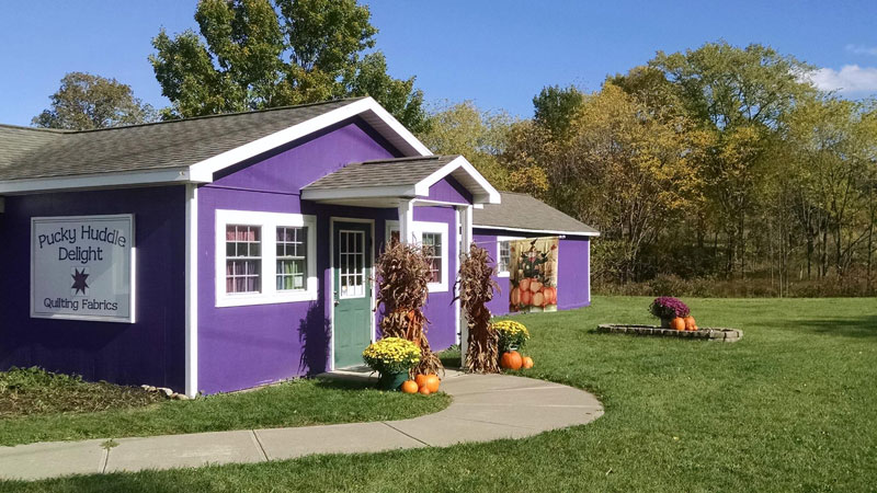 Pucky Huddle Delight
