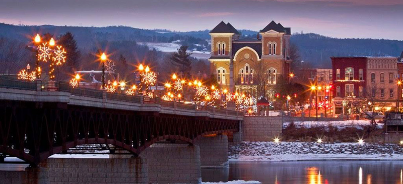 Owego New York — Lake Street shops and antique stores decorated for the holidays